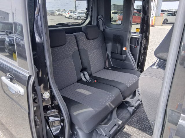 TOYOTA PIXIS MEGA