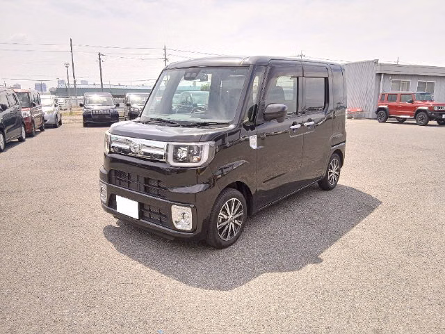 TOYOTA PIXIS MEGA