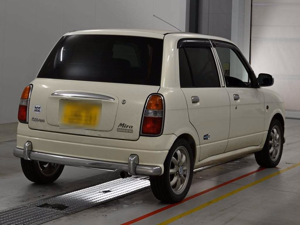 DAIHATSU MIRA GINO