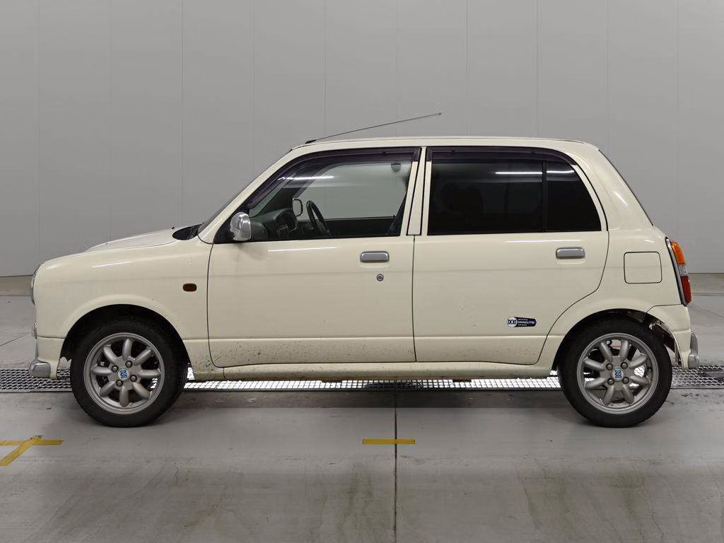 DAIHATSU MIRA GINO