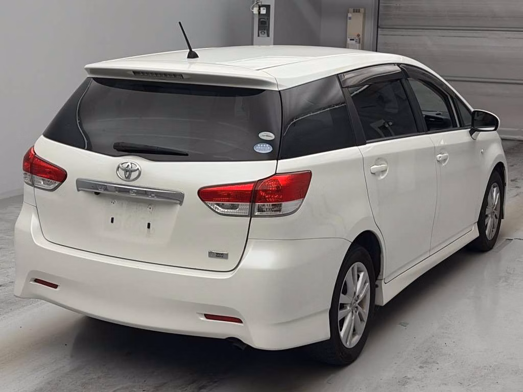 TOYOTA WISH