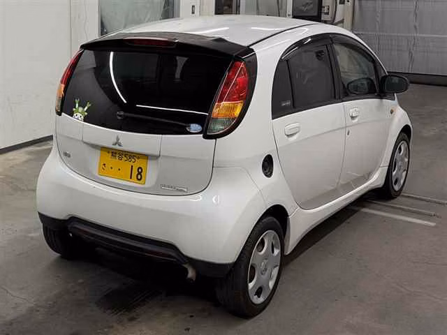 MITSUBISHI I