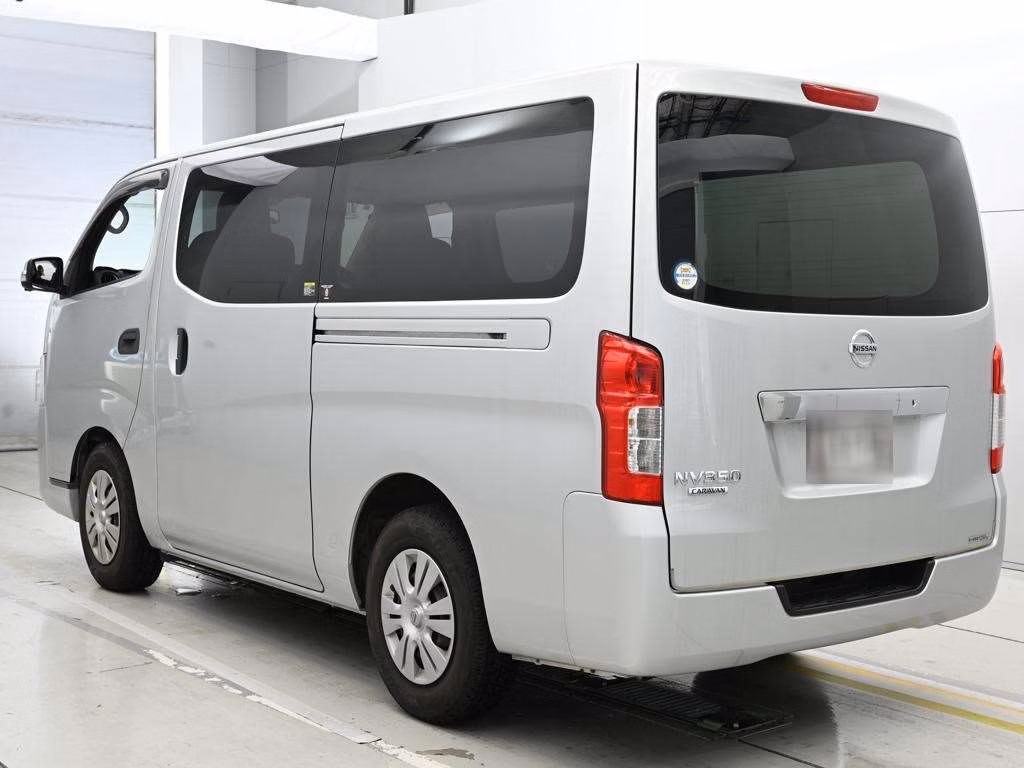 NISSAN NV350 CARAVAN
