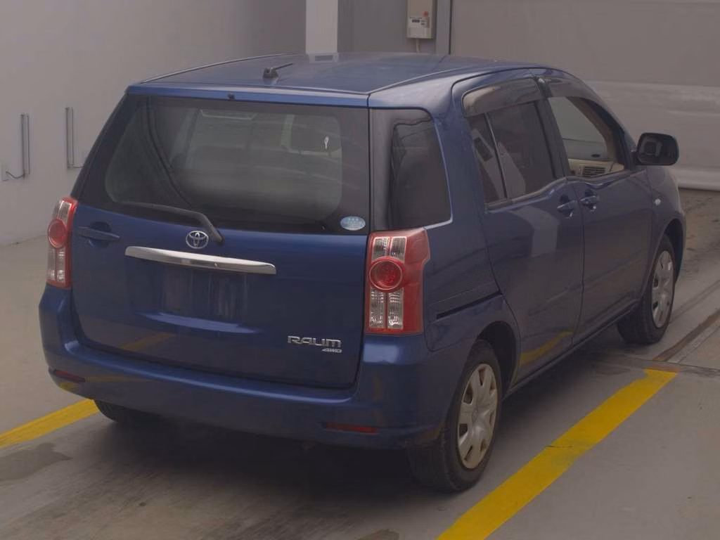 TOYOTA RAUM