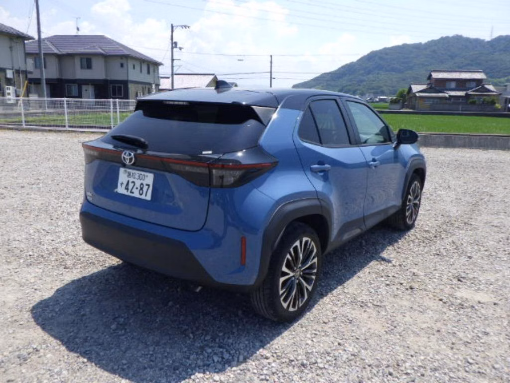 TOYOTA YARIS CROSS