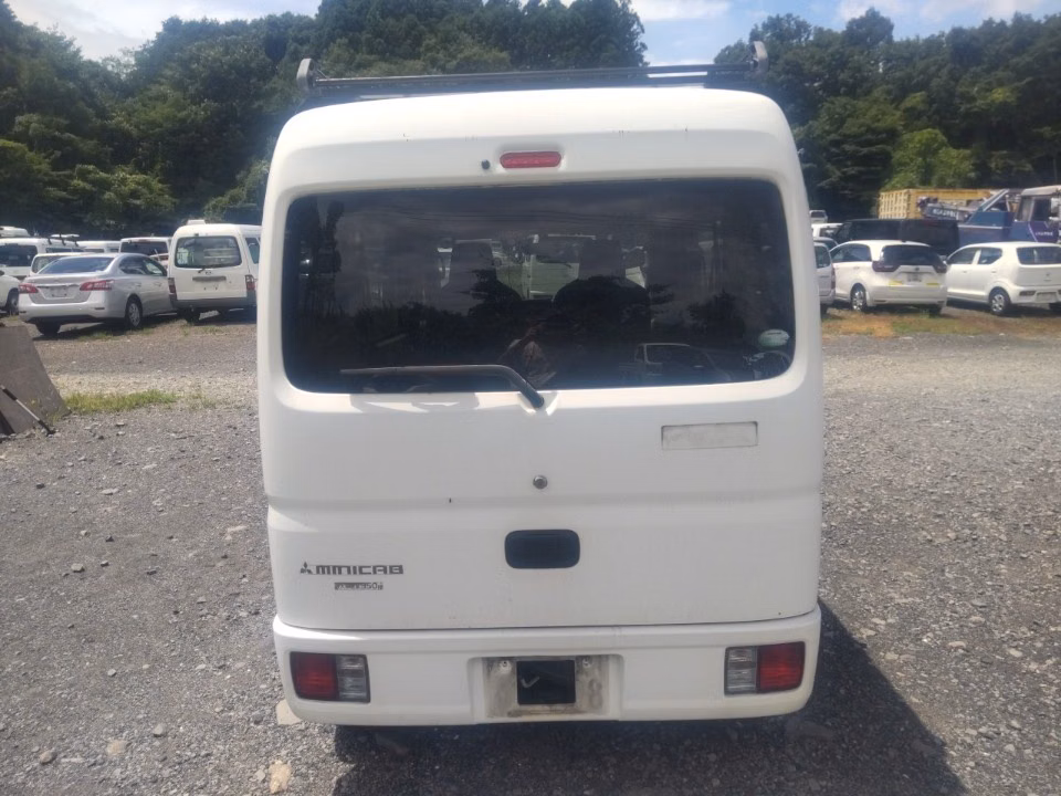 MITSUBISHI MINICAB