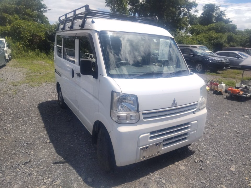 MITSUBISHI MINICAB