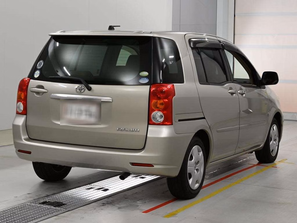 TOYOTA RAUM