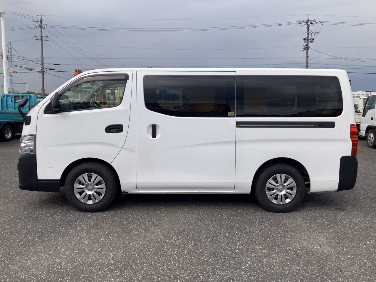 NISSAN CARAVAN
