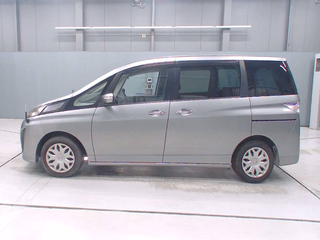 MAZDA BIANTE
