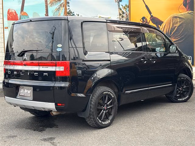 MITSUBISHI DELICA D:5