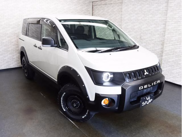 MITSUBISHI DELICA D:5