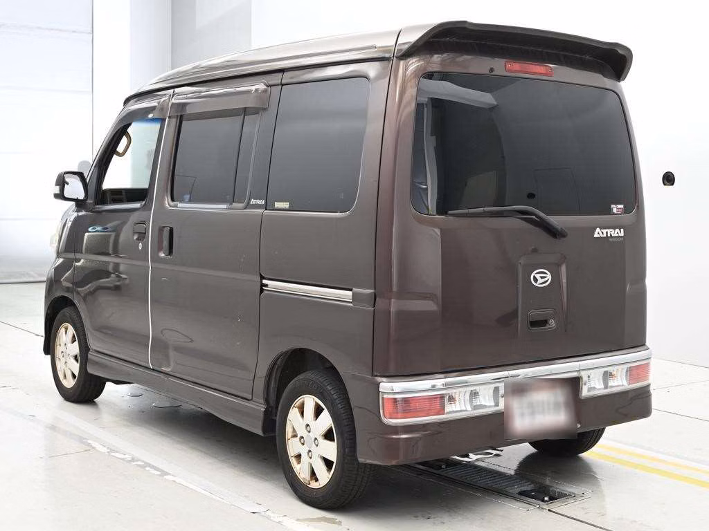 DAIHATSU ATRAI
