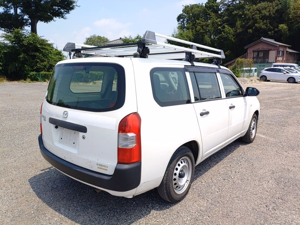 MAZDA FAMILIA