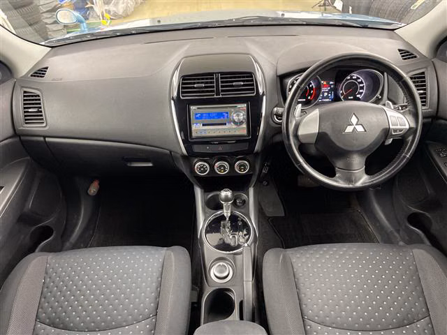 MITSUBISHI RVR