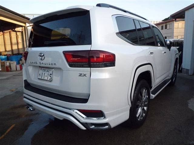 TOYOTA LAND CRUISER