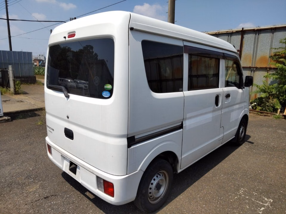 MITSUBISHI MINICAB