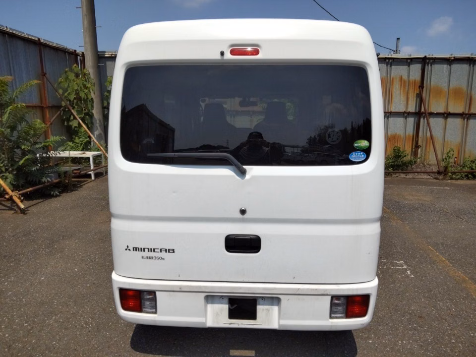 MITSUBISHI MINICAB