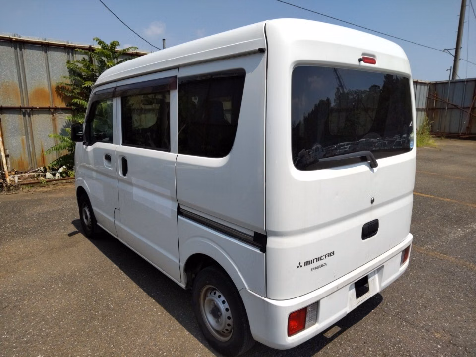 MITSUBISHI MINICAB