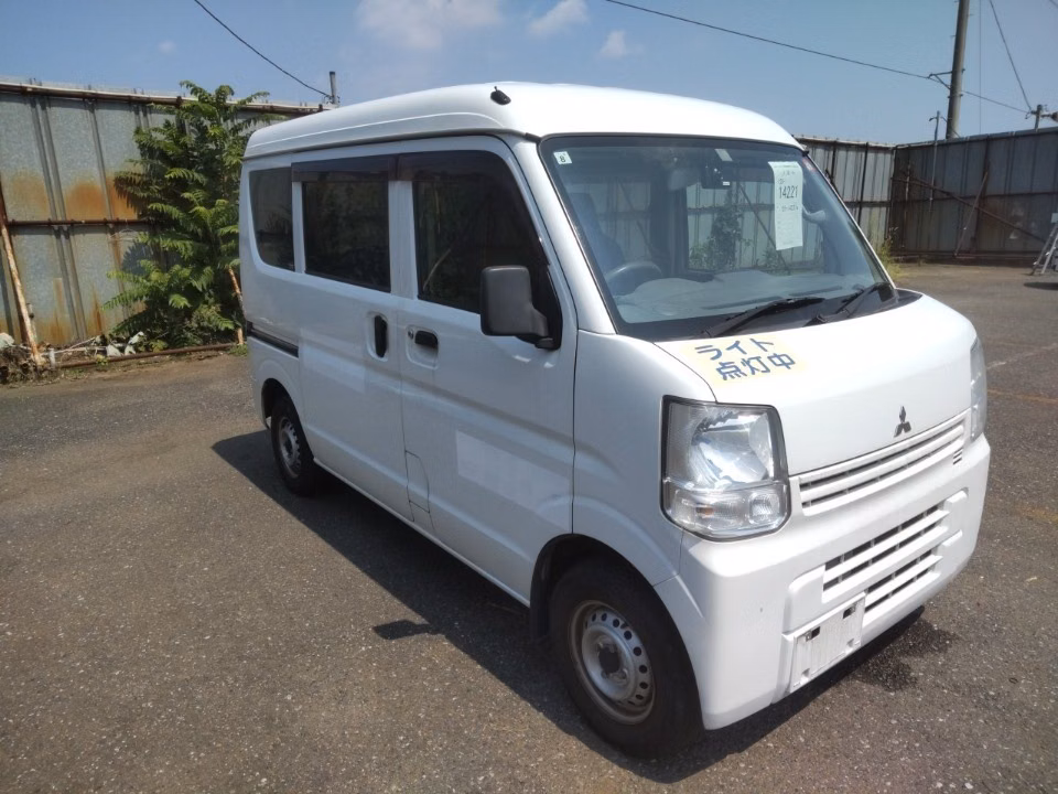 MITSUBISHI MINICAB