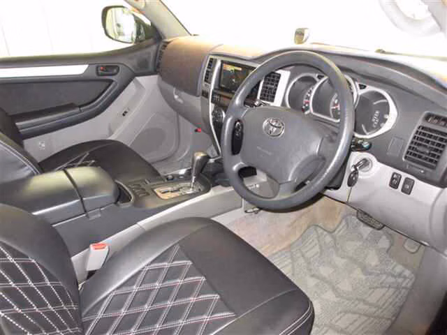 TOYOTA HILUX SURF