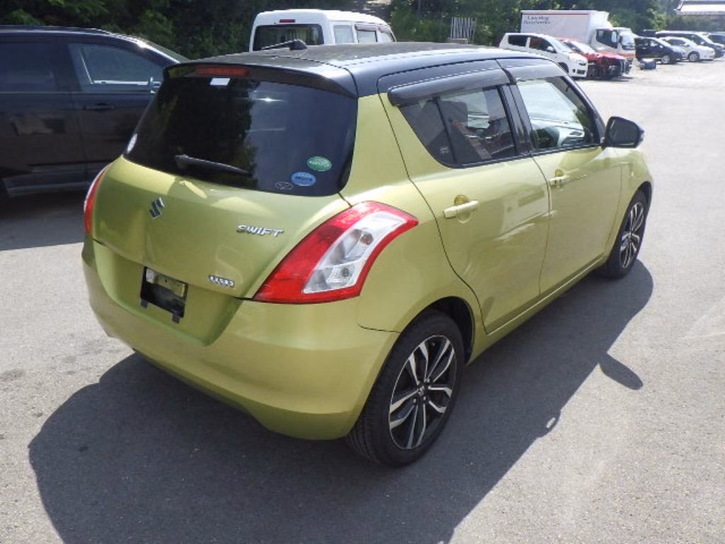 SUZUKI SWIFT