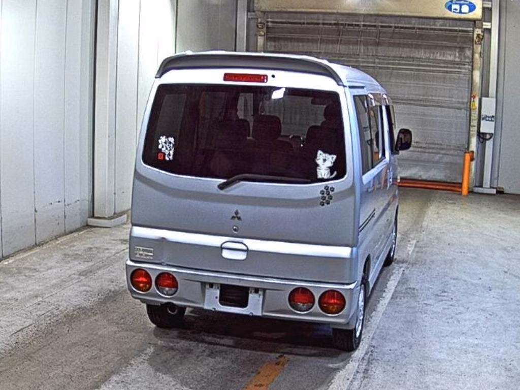 MITSUBISHI TOWN BOX