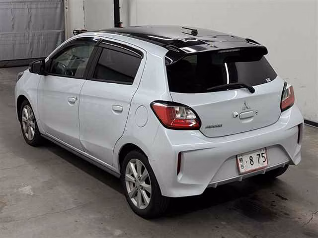 MITSUBISHI MIRAGE