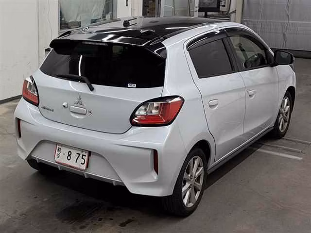 MITSUBISHI MIRAGE