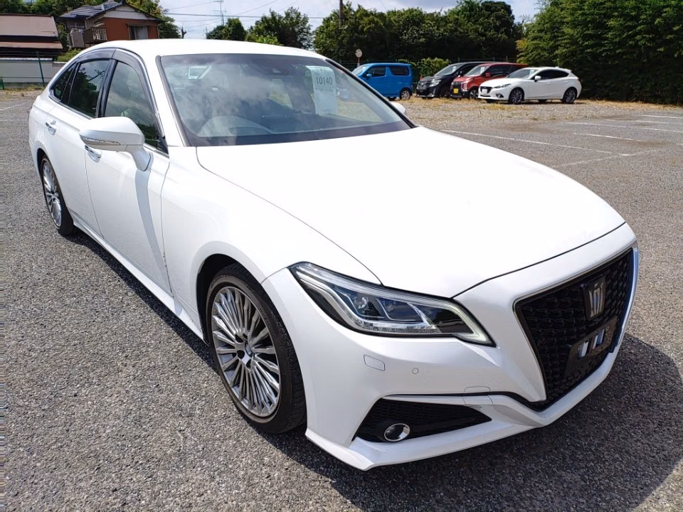 TOYOTA CROWN
