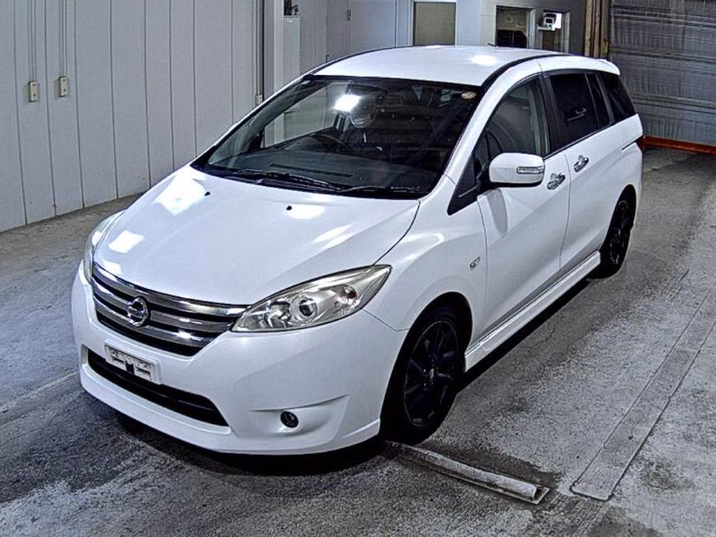 NISSAN LAFESTA