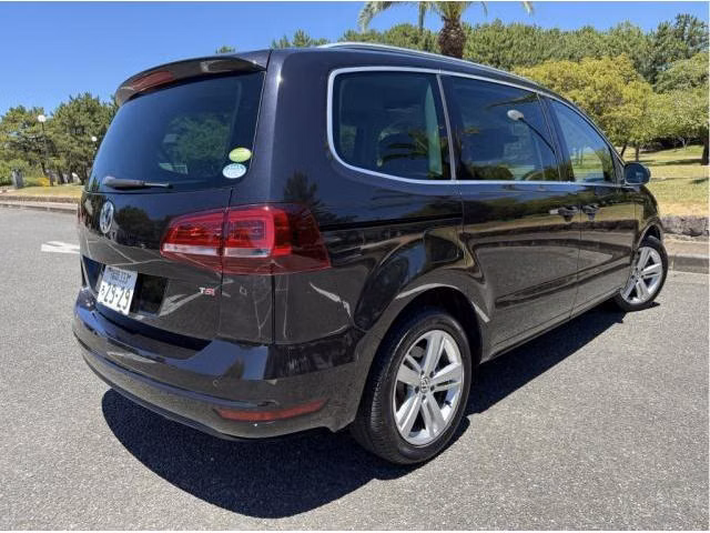 VOLKSWAGEN SHARAN