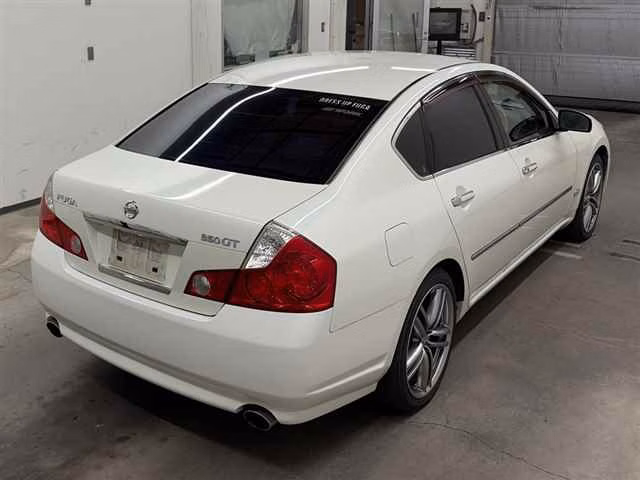 NISSAN FUGA