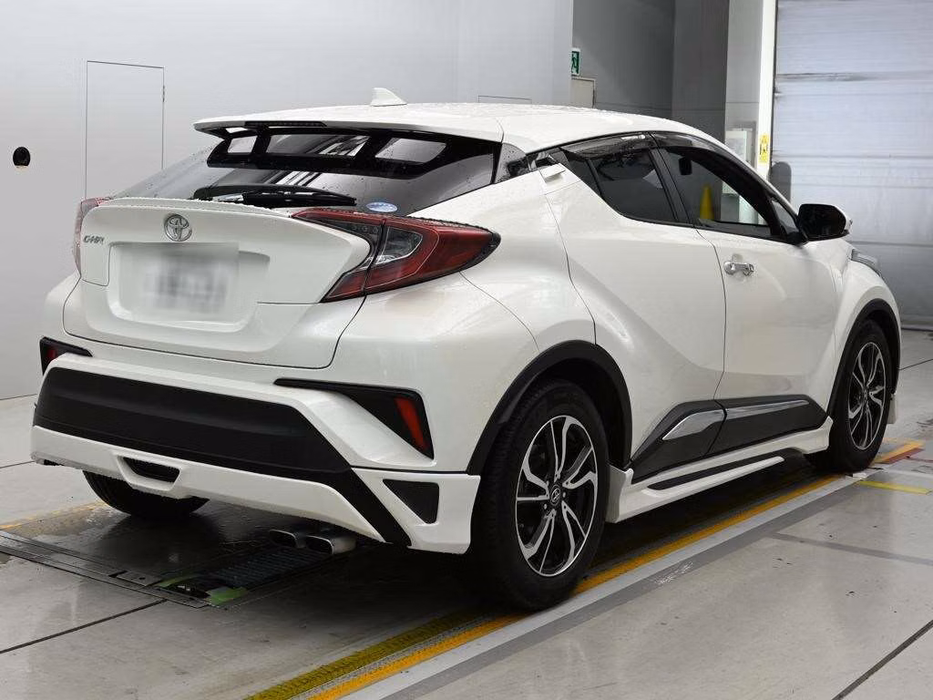 TOYOTA C-HR