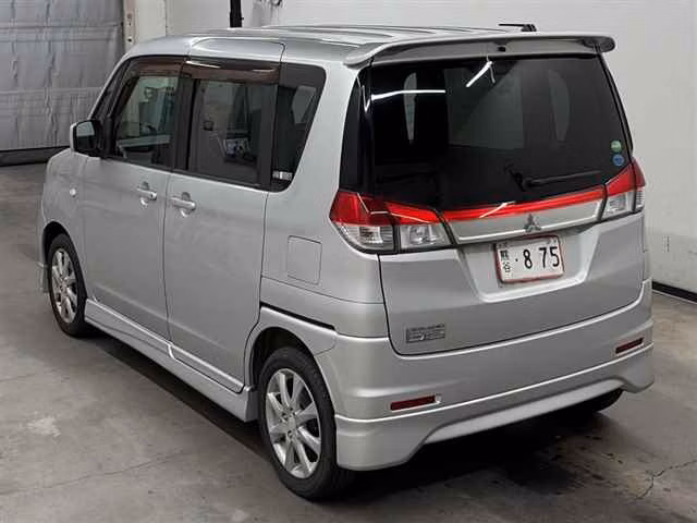 MITSUBISHI DELICA D:2