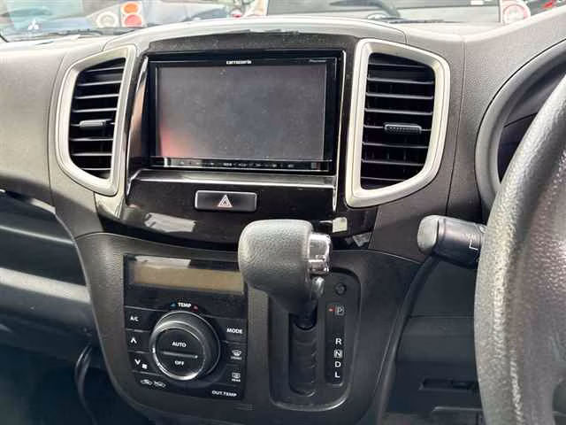 MITSUBISHI DELICA D:2
