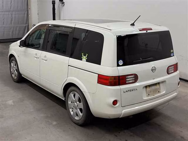 NISSAN LAFESTA