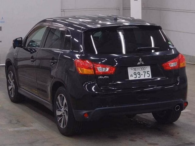 MITSUBISHI RVR