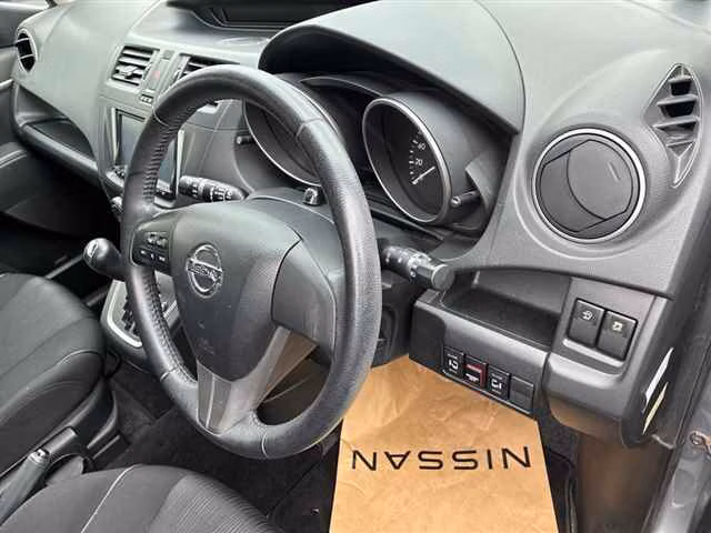 NISSAN LAFESTA