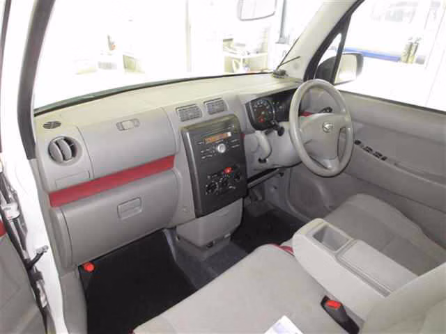 DAIHATSU MOVE CONTE