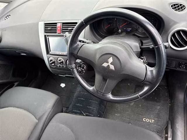 MITSUBISHI COLT PLUS