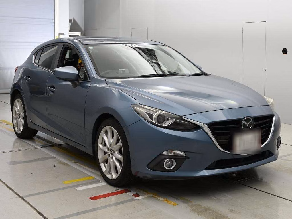 MAZDA AXELA