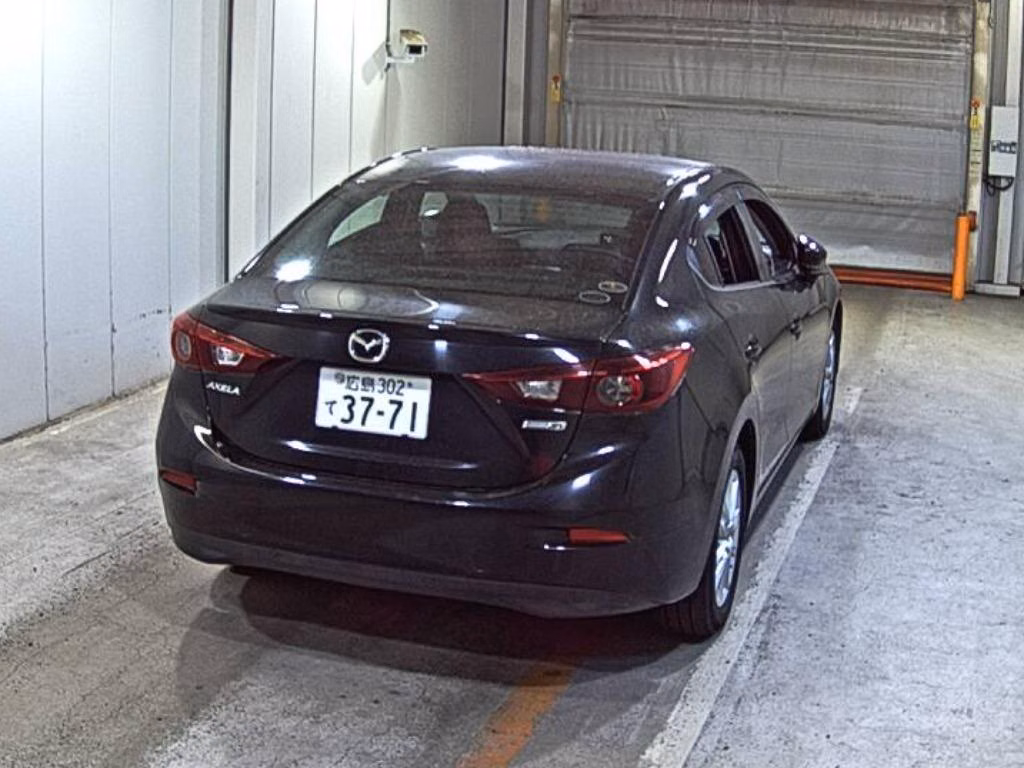 MAZDA AXELA