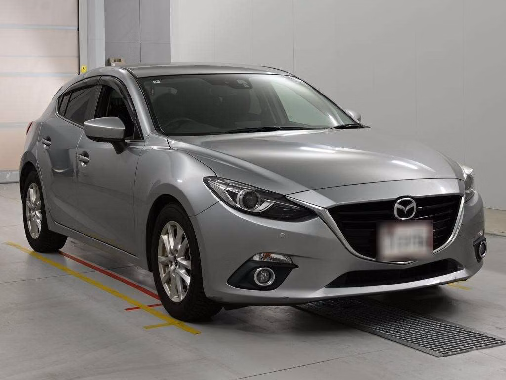 MAZDA AXELA