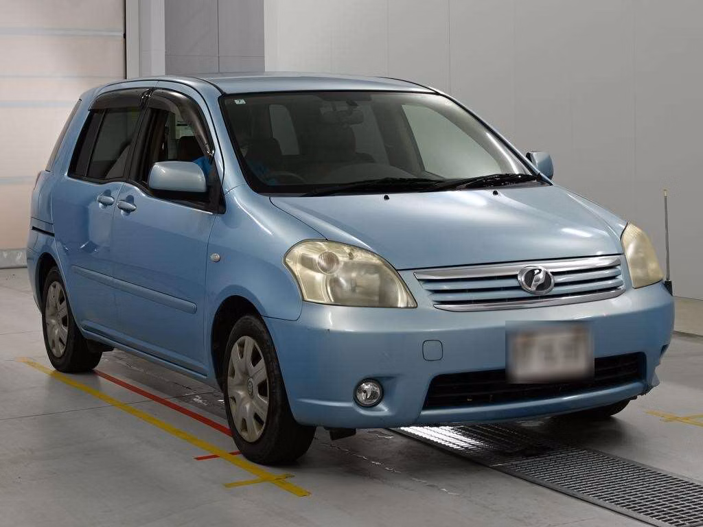 TOYOTA RAUM