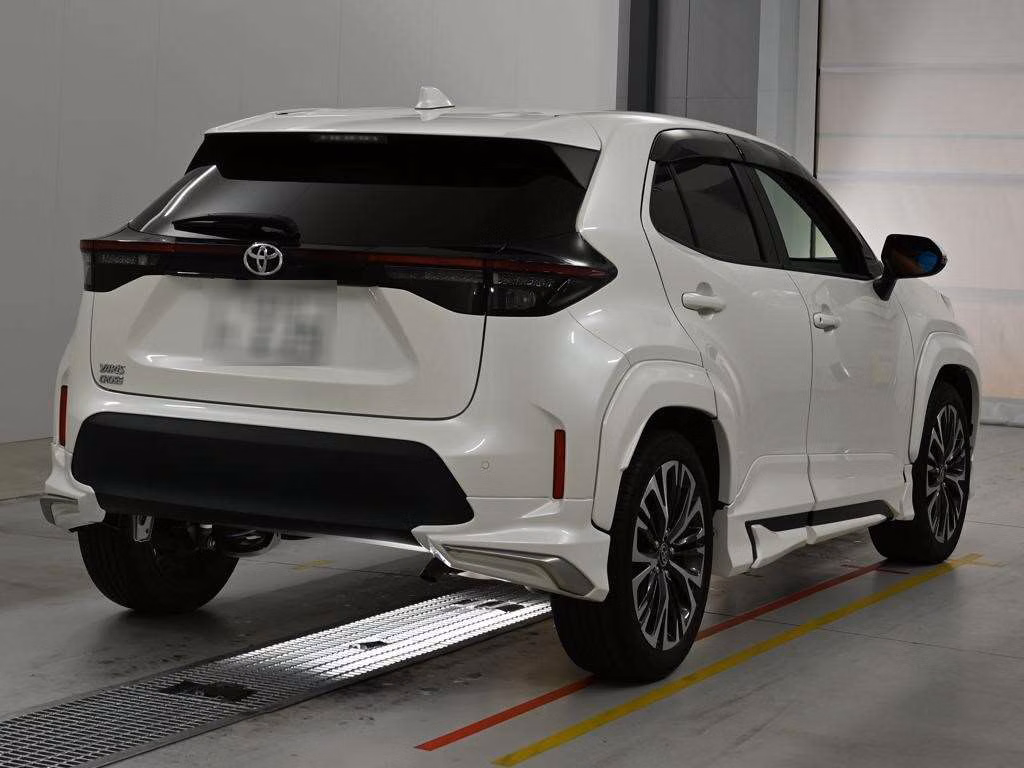 TOYOTA YARIS CROSS