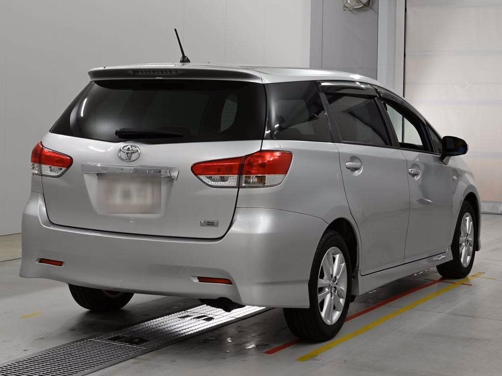 TOYOTA WISH