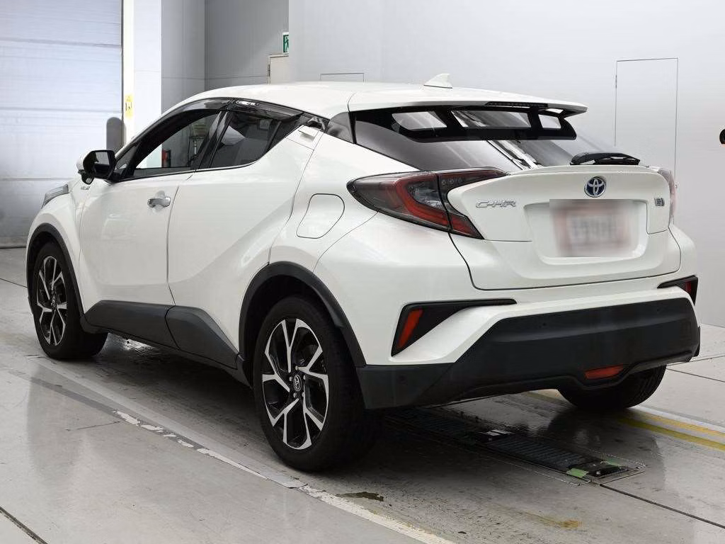 TOYOTA C-HR