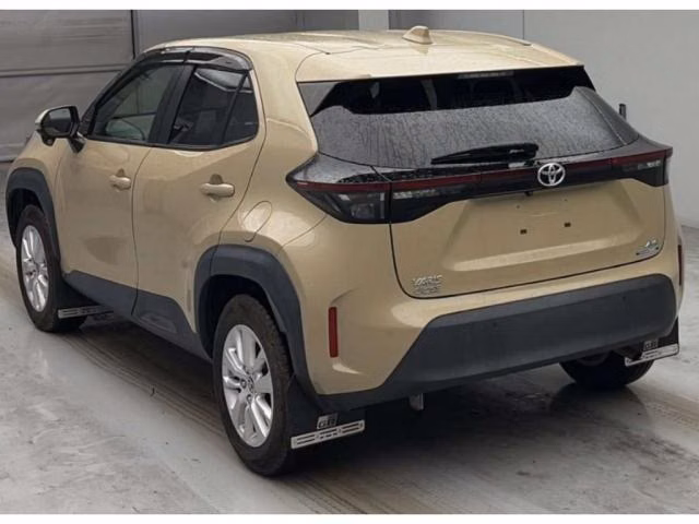 TOYOTA YARIS CROSS