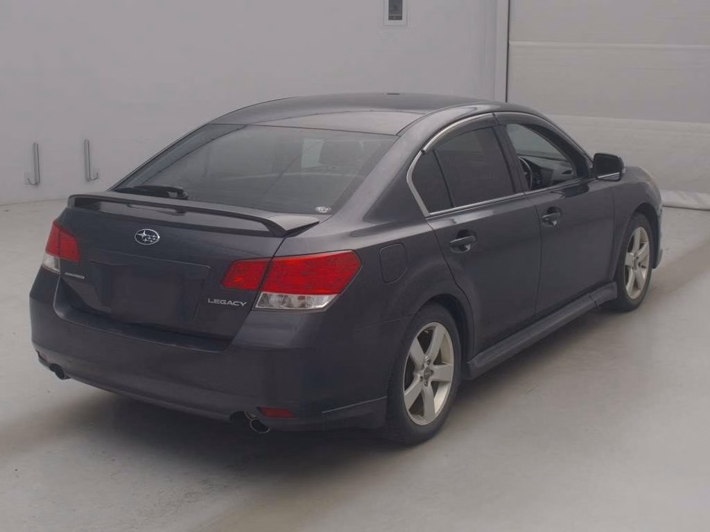 SUBARU LEGACY B4